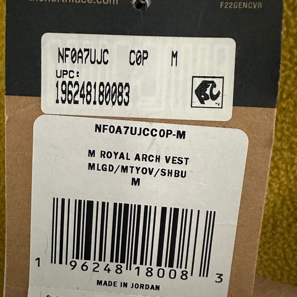 THE NORTH FACEMen's Royal Arch Full Zip Fleece Vest Color Mineral Gold - Picture 7 of 7